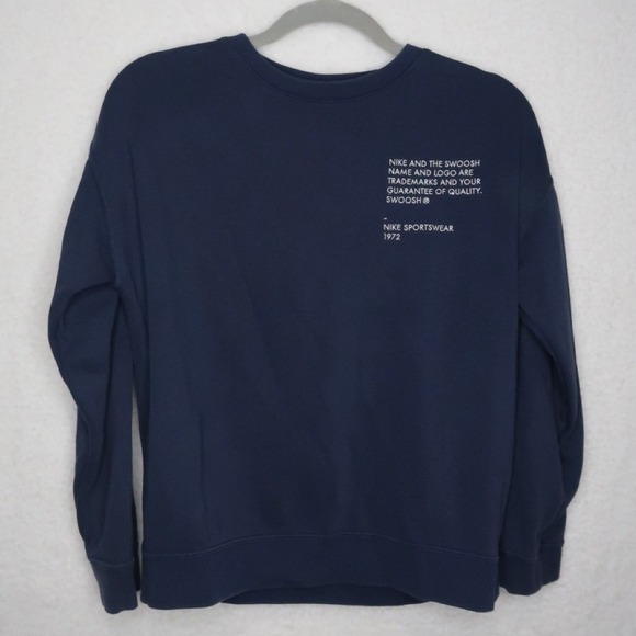 Nike Other - Nike Swoosh Big Girls Kids Blue Crewneck Sz L Casual School Lounge Comfort EUC